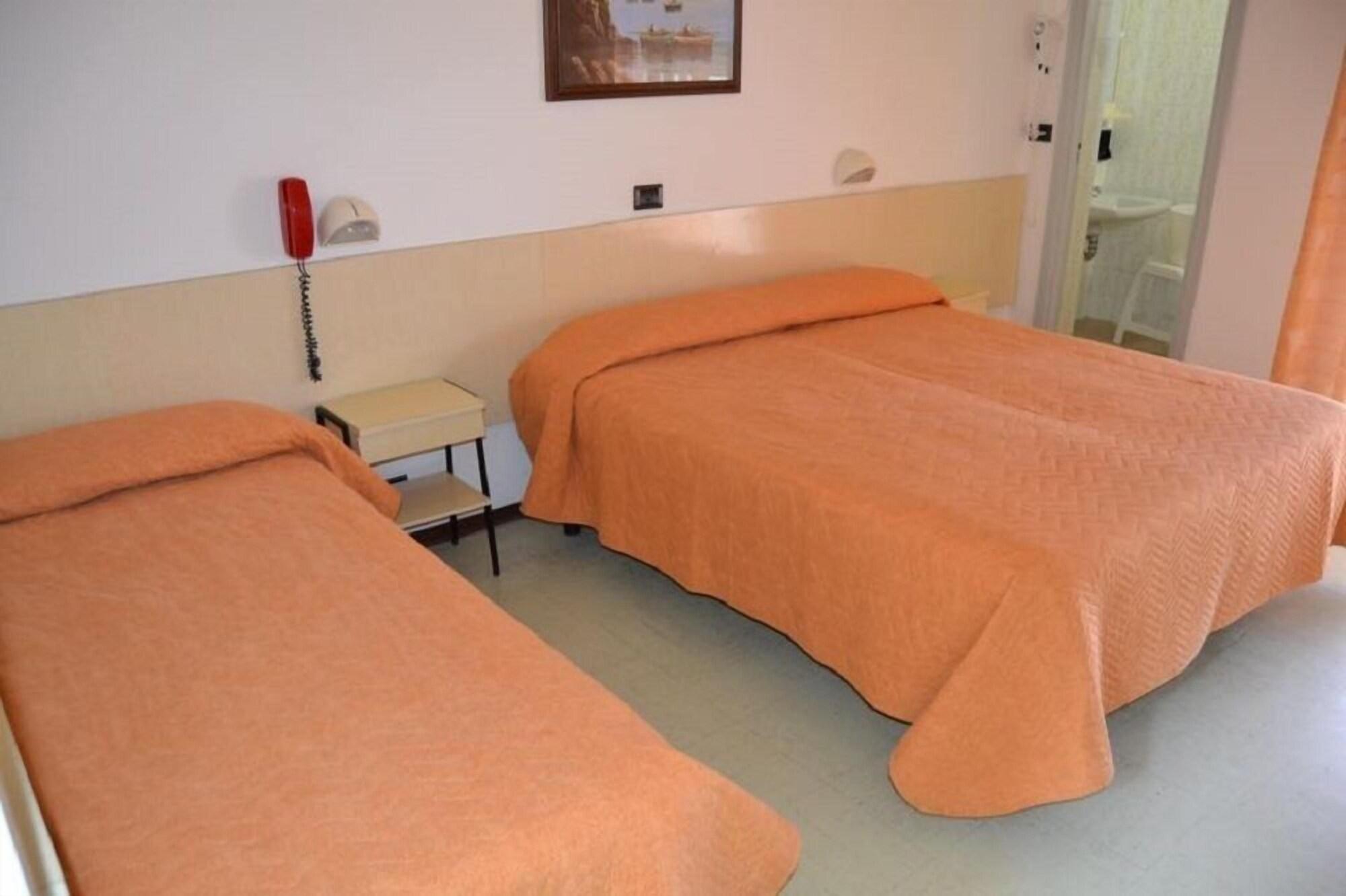 Hotel Sidney Bellaria-Igea Marina Bagian luar foto