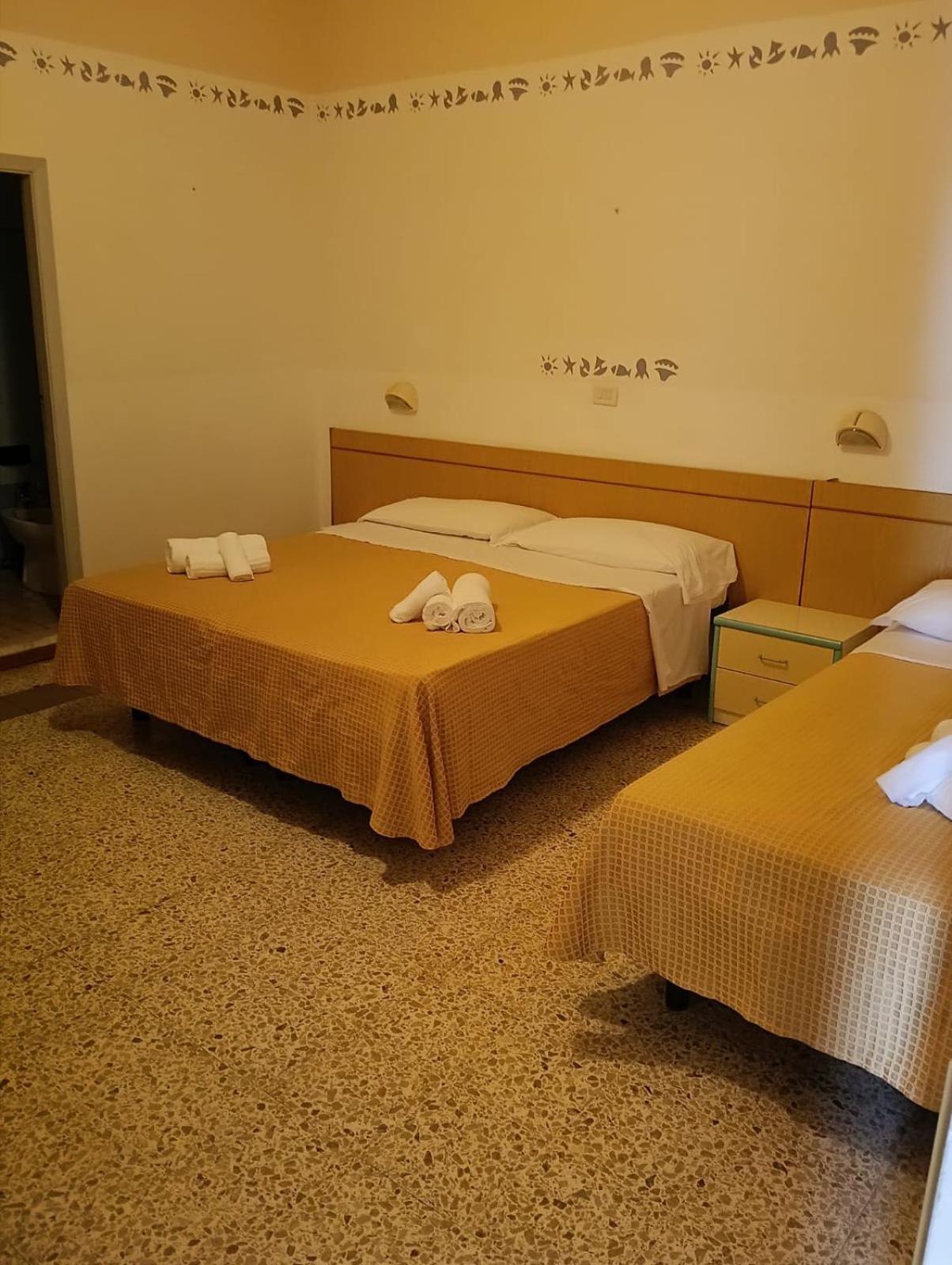 Hotel Sidney Bellaria-Igea Marina Bagian luar foto